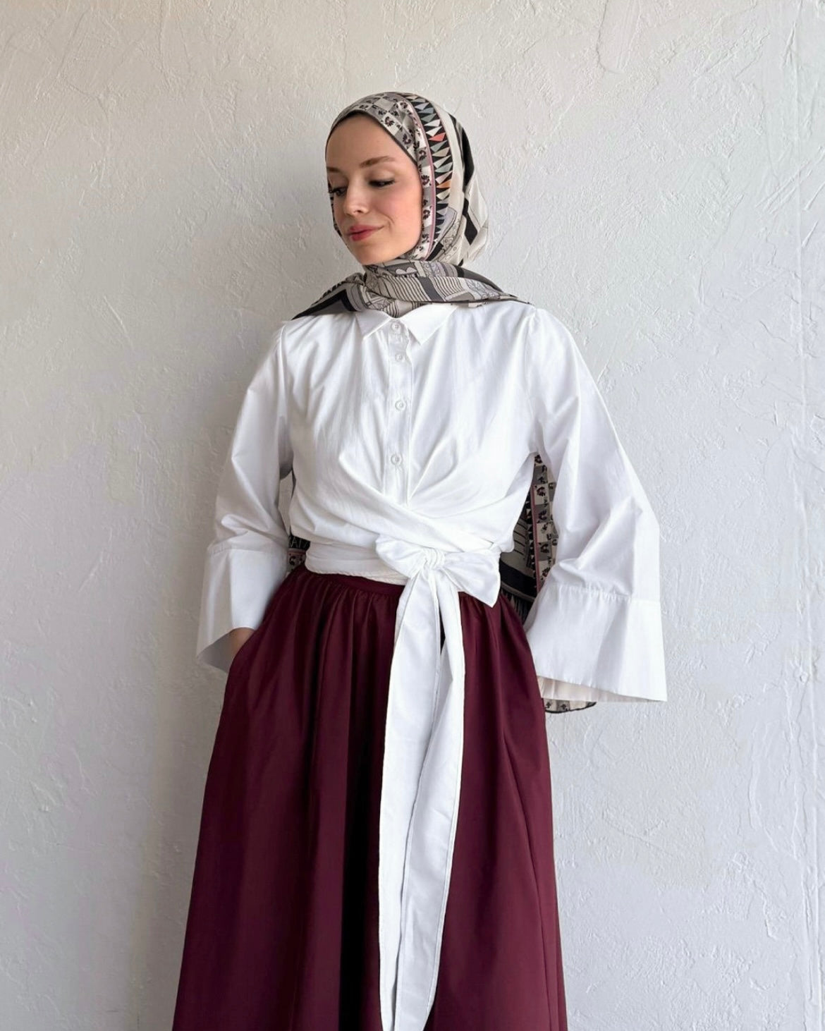 White Side Knot Wrap Top | توب ابيض ناعم بقصة لف وربطة جانبية