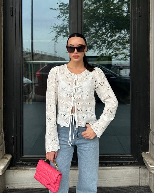 Feminine Lace Tie Front Top | بلوزة دانتيل مع ربطة أمامي