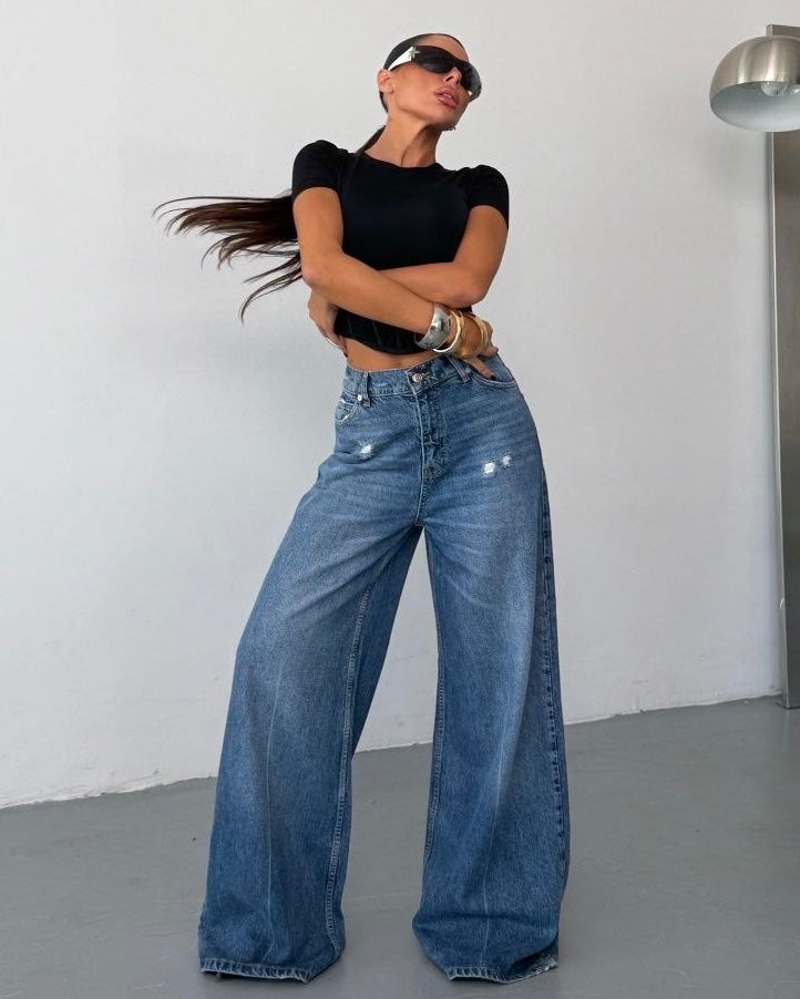 High Waist Wide-Leg Denim Jeans with Ripped Details | جينز بخصر عالي وقصة واسعة مع تفاصيل ممزقة خفيفة