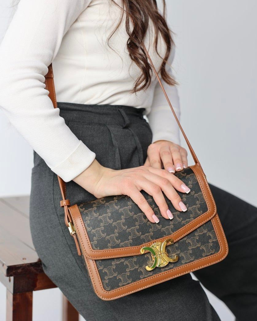 شنطة Celine Tromphe