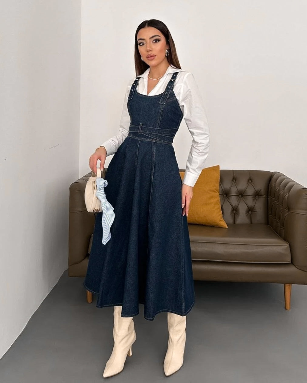 Dark Denim Midi Dress with Adjustable Straps and Tie Waist | فستان جينز غامق ميدي بربطة خصر وحمالات قابلة للتعديل