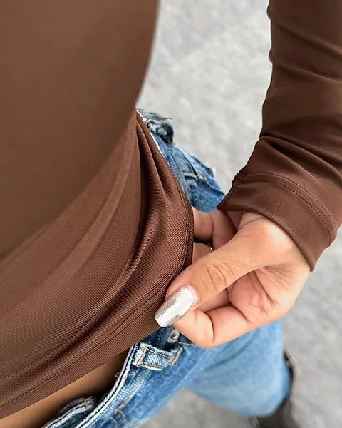 חלק חום עם שרוול ארוך