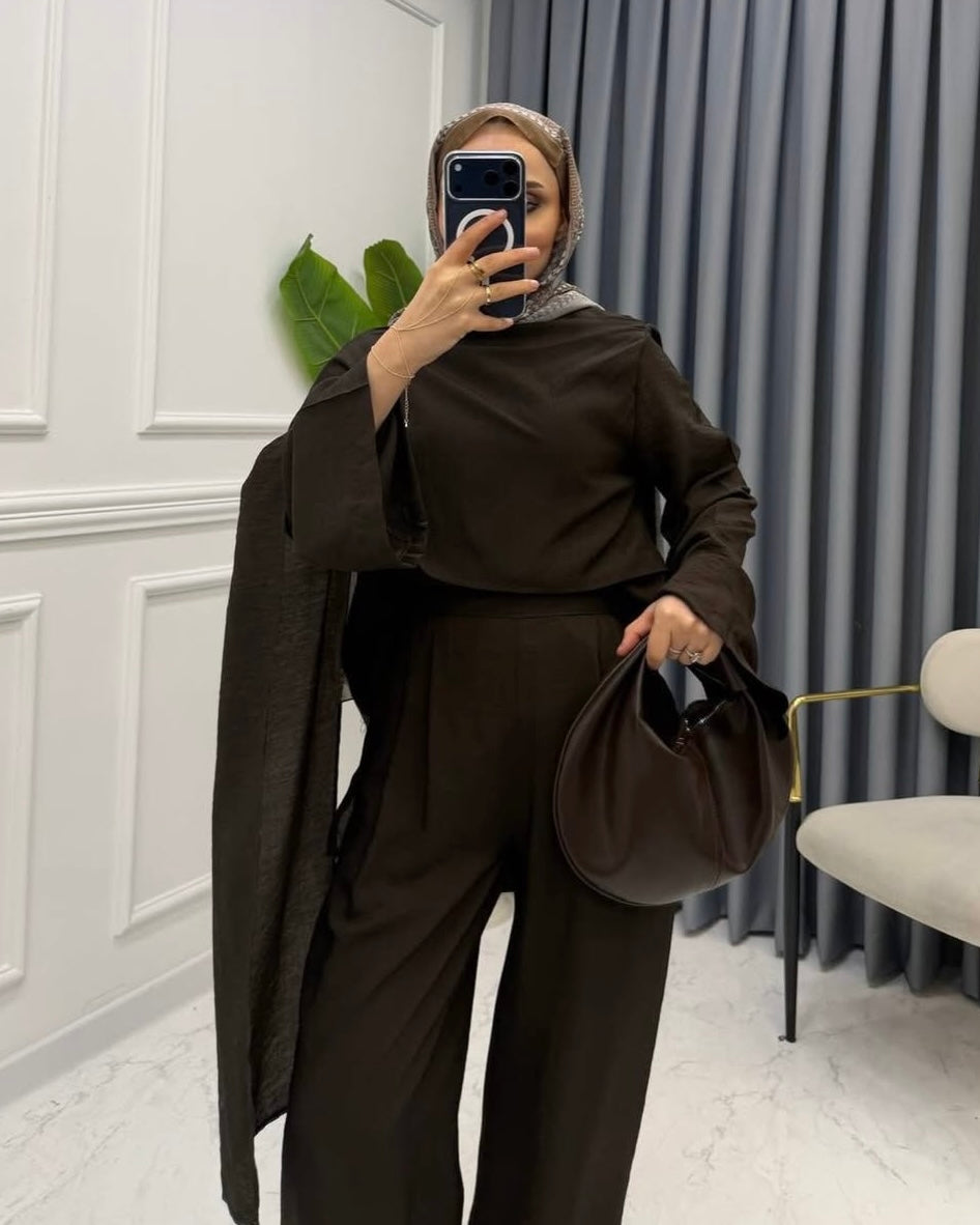 Dark Brown Asymmetrical Layered Cape Top & Wide-Leg Pant Set | طقم مكوّن من بلوزة كيب بطبقات وقصّة غير متماثلة