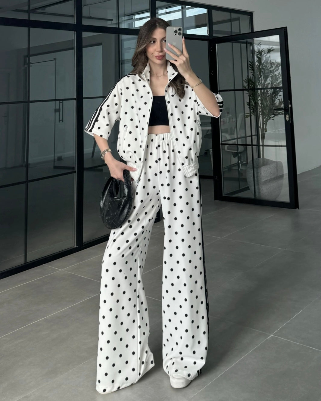 Polka Dot Two-Piece Set with Wide-Leg Pants | طقم بولكا دوت مع بنطلون واسع