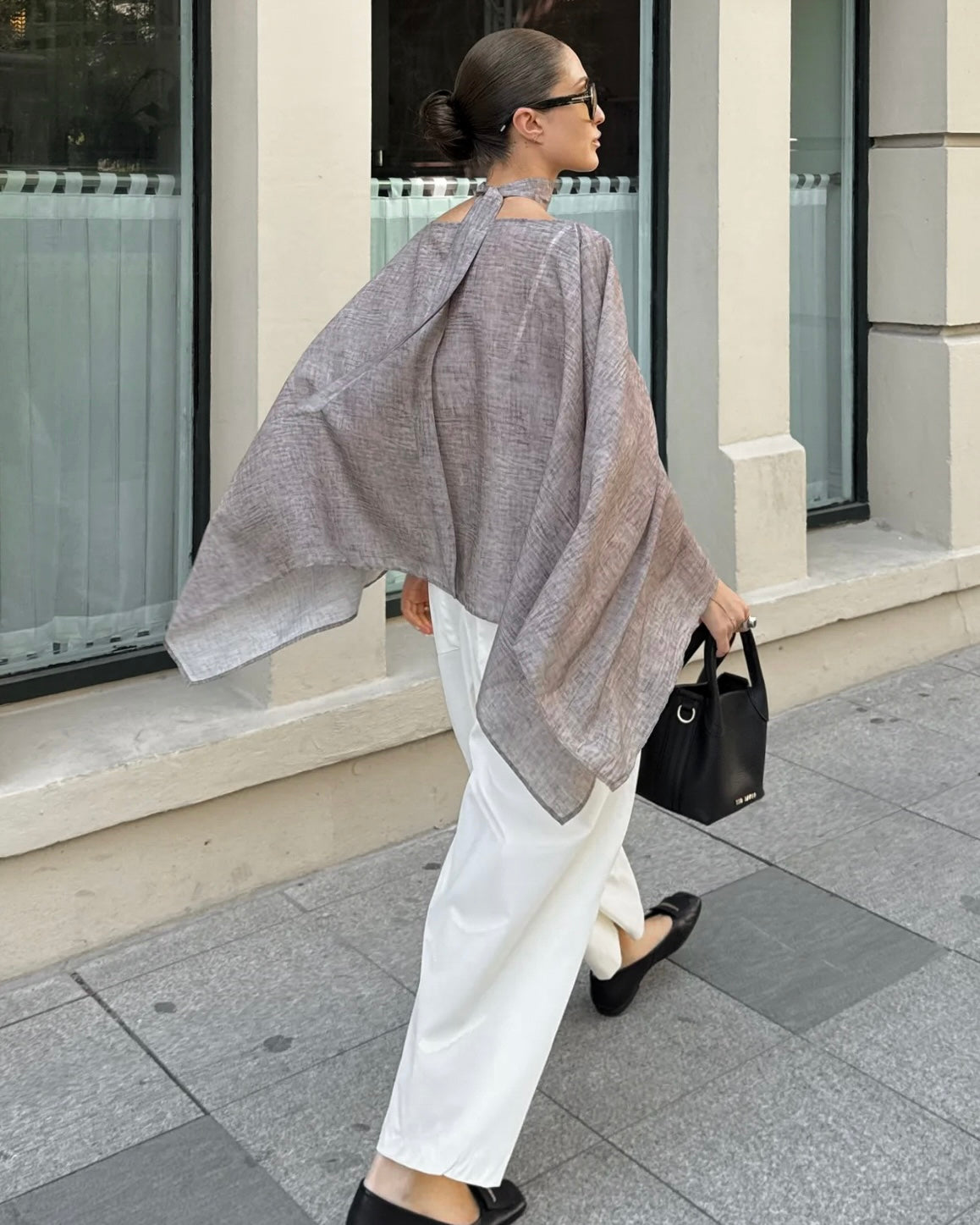 Gray Flowy Cape Top | بلوزة كاب انسيابية باللون الرمادي