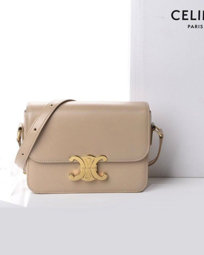 شنطة Celine Tromphe