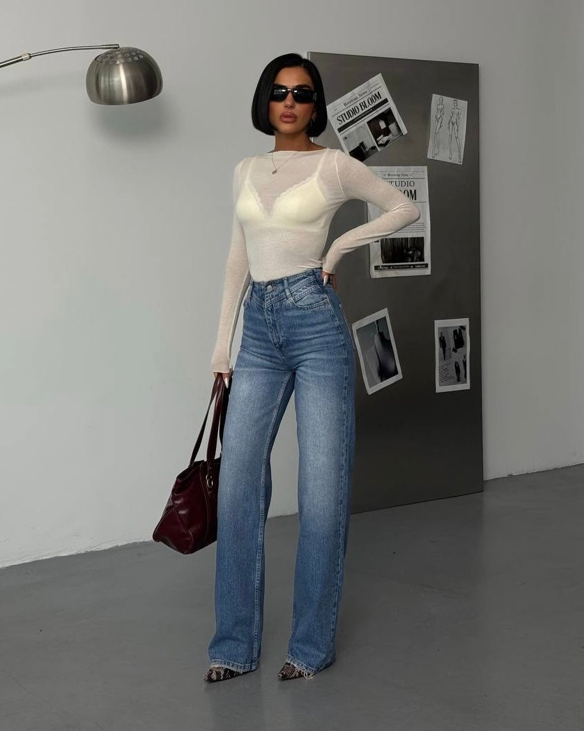 ‏High-Rise Blue Tint Denim Jeans | جينز بخصر عالٍ