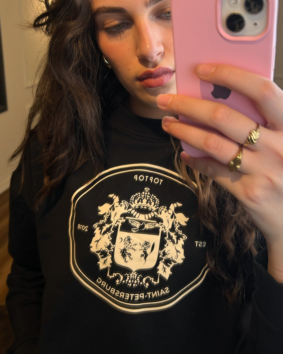Oversized Black Graphic Sweatshirt | سويت شيرت اسود أوفر سايز بطبعة جرافيك