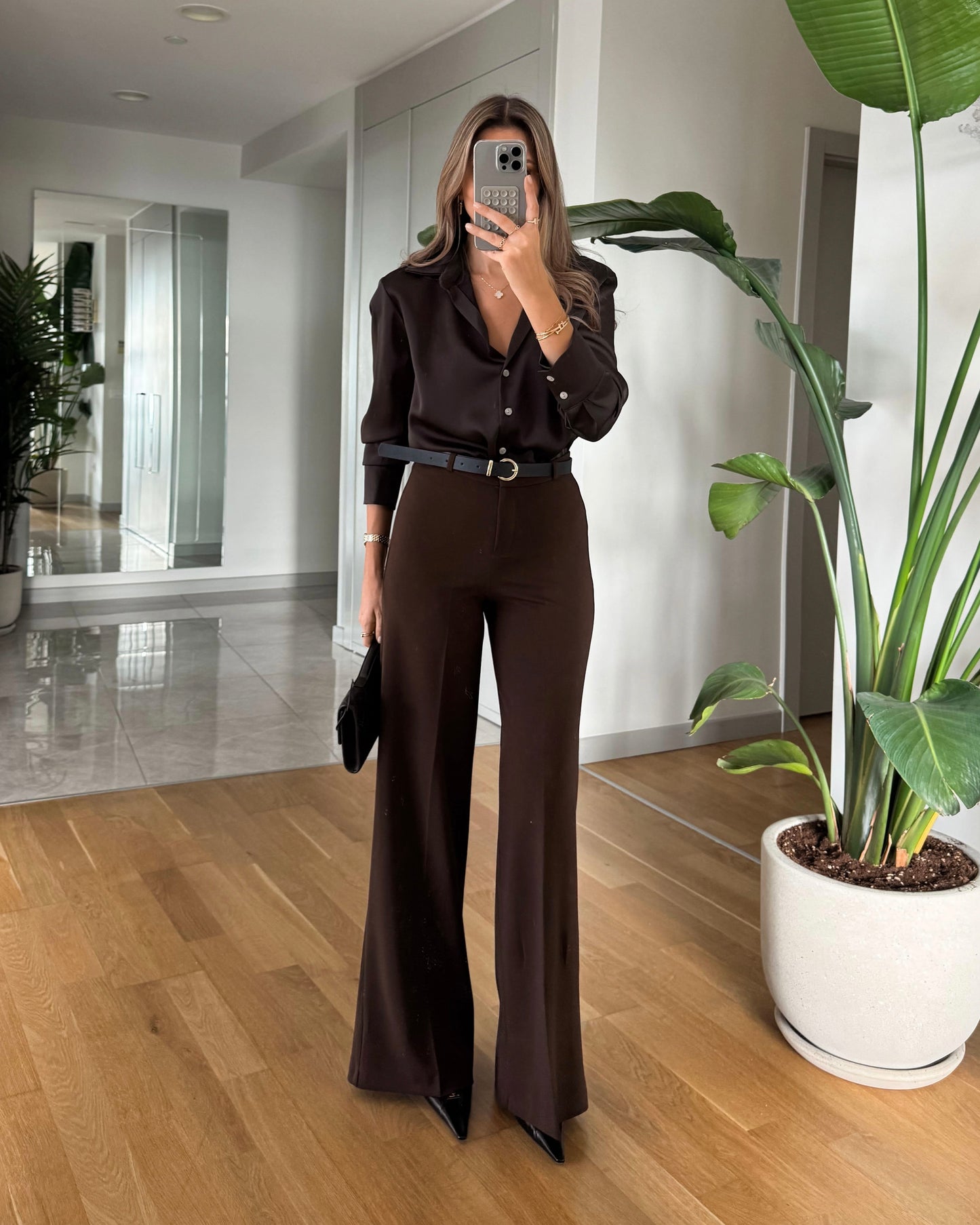 Black High-Waisted Lycra Flare Pants | بنطلون فلاير أسود لايكرا بقصة عالية الخصر