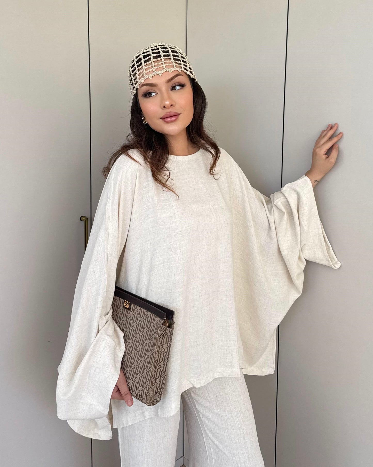 Linen Blend Oversized Two-Piece Set | طقم كتان أوف وايت أوفرسايز