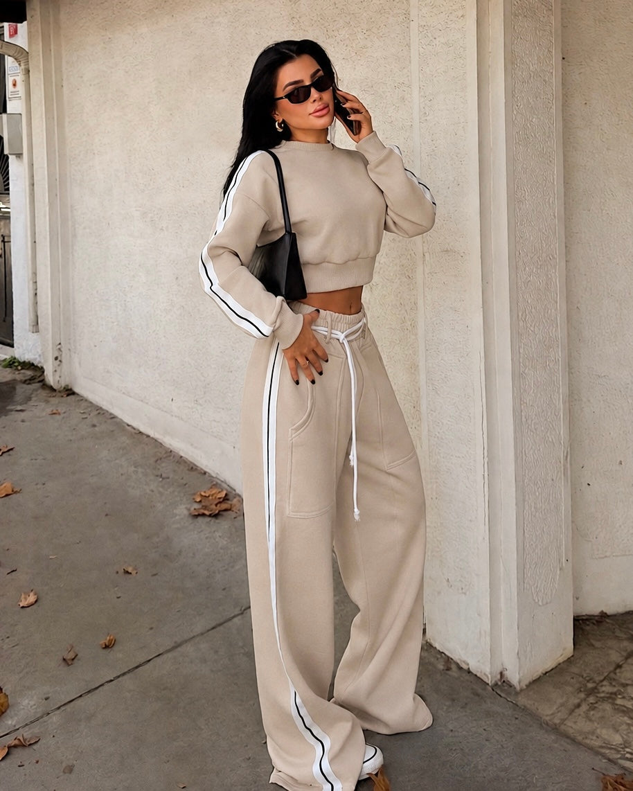 Beige Two-Piece Tracksuit Set with Wide-Leg Joggers | طقم بيج ببنطلون واسع ورباط خصر وجيوب أمامية