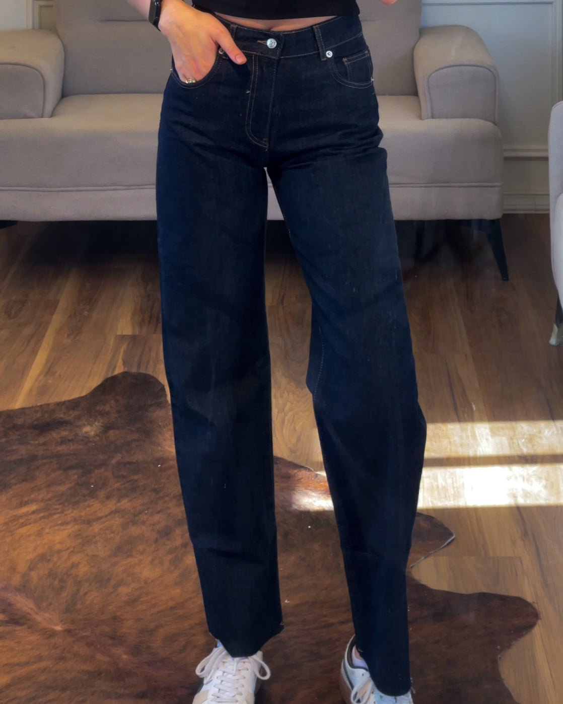 Indigo High Rise Straight Leg Jeans | بنطلون جينز بلون دينم غامق