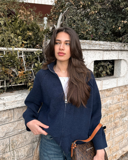 Navy Wool-Blend Zip-Up Cardigan with High Ribbed Collar | كارديغان صوف بسحاب بلون كحلي مع ياقة عالية مضلعة