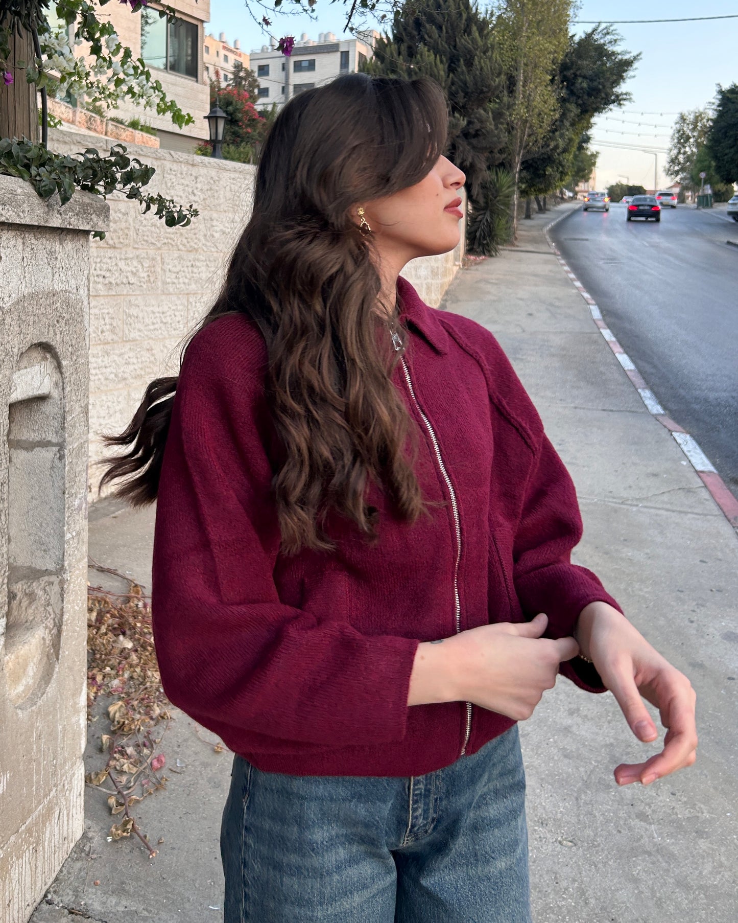 Burgundy Zip-Up Cozy Sweater | سويتر دافئة بسحّاب أمامي باللون الخمري