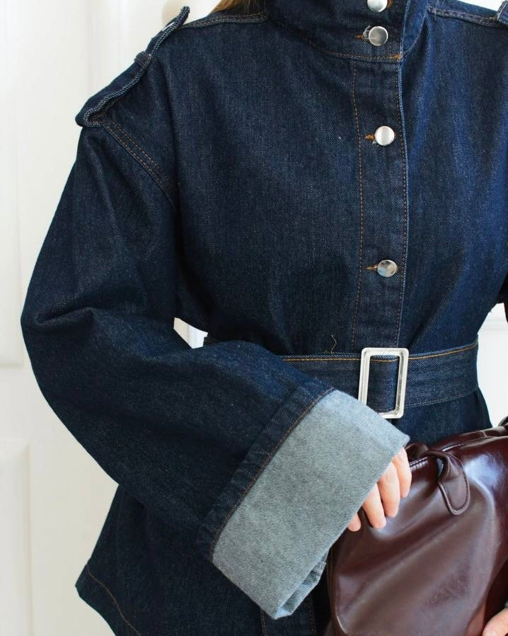 ‏Dark Indigo Denim Belted Utility Jacket & Wide-Leg Cuffed Pant Set | طقم جينز داكن جاكيت بحزام بأسلوب عملي وبنطال واسع بحافة مطوية