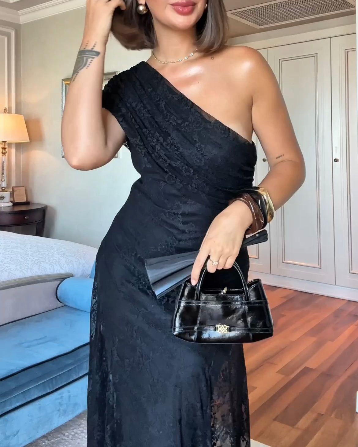 Elegant One-Shoulder Lace Maxi Dress | فستان ماكسي دانتيل بكتف واحد