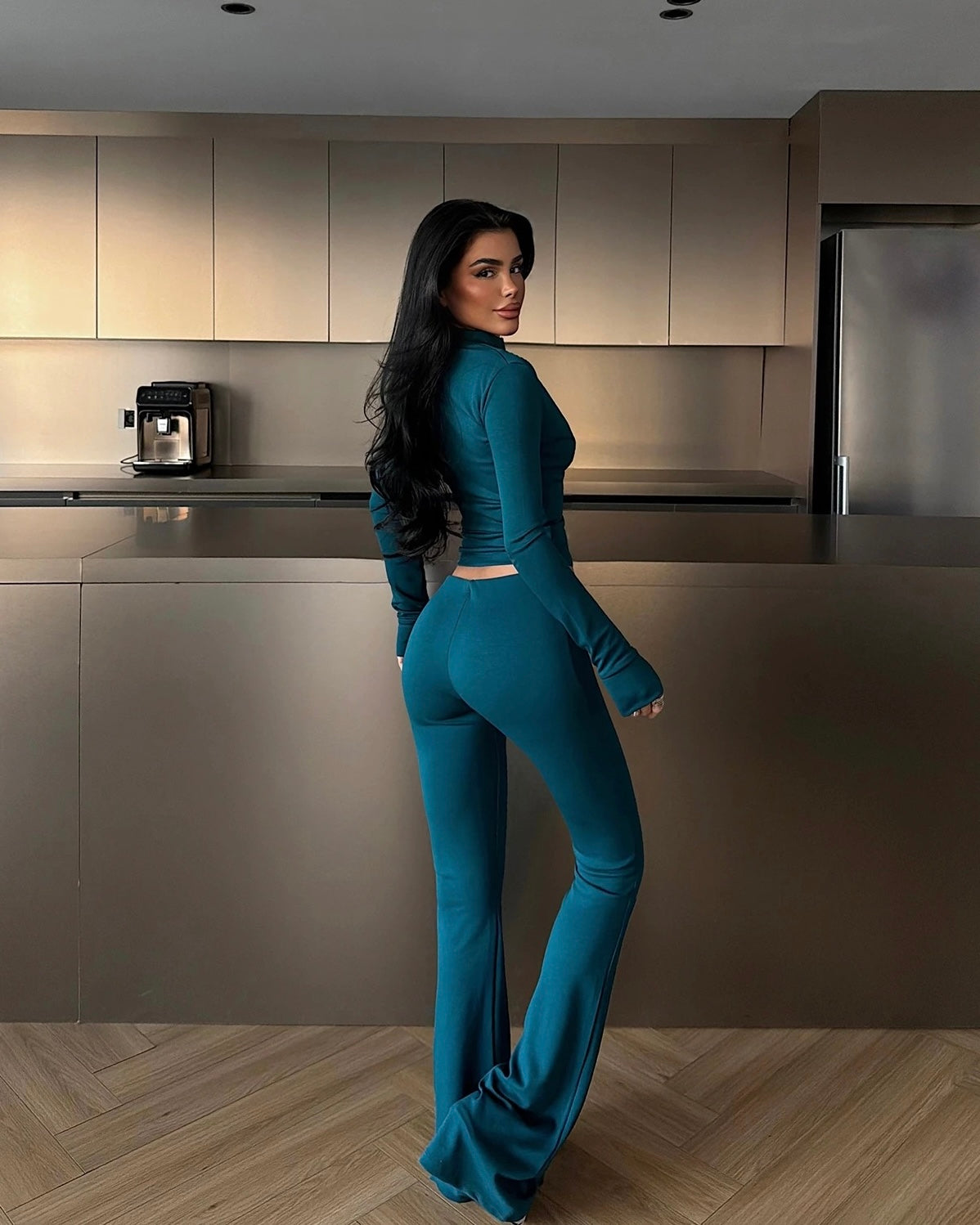 Chic Sport three -Piece Set|     طقم سبورت بتصميم منحوت