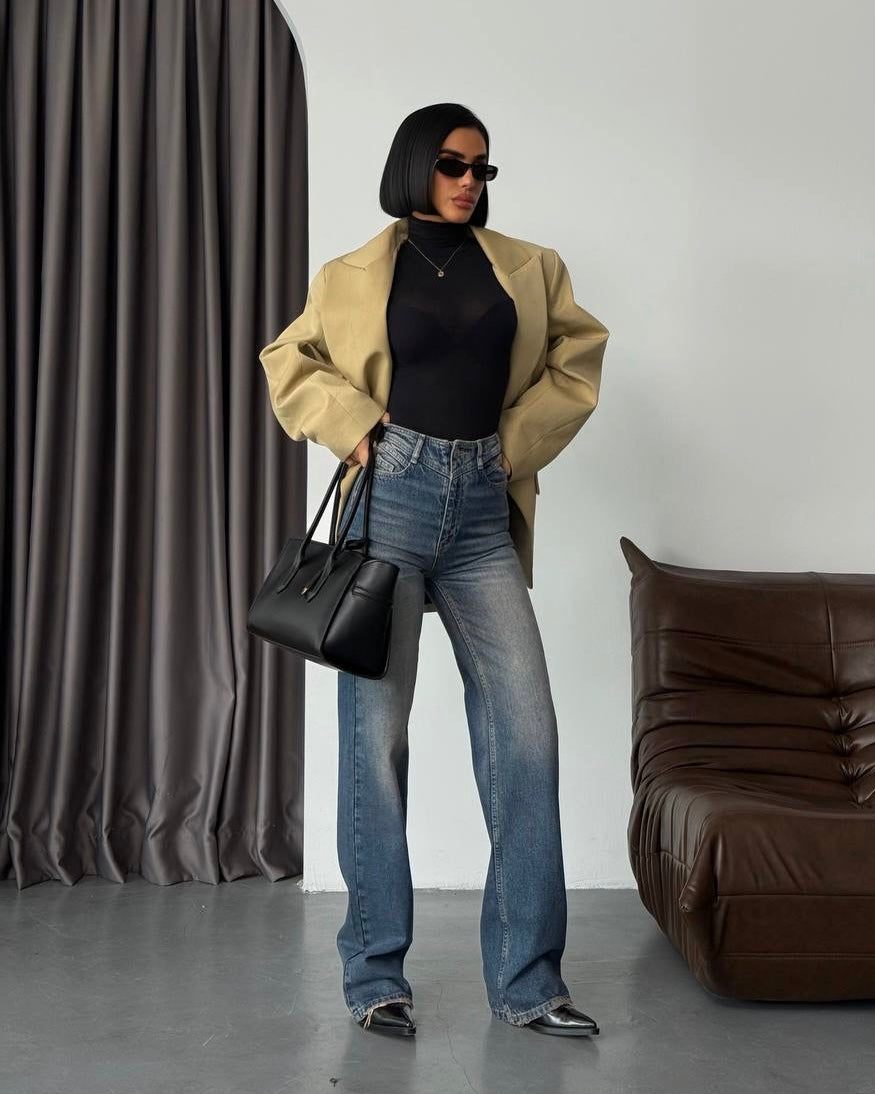 ‏High-Rise Vintage Wash Denim Jeans | جينز بخصر عالٍ