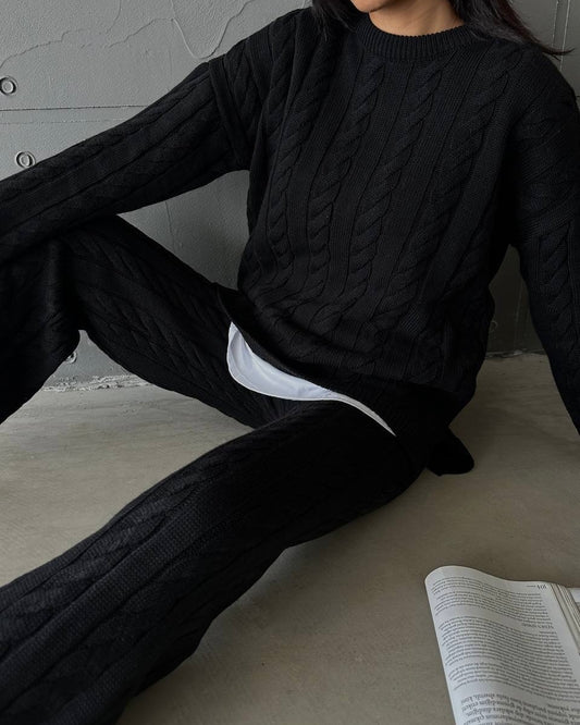 סט סרוג שחור