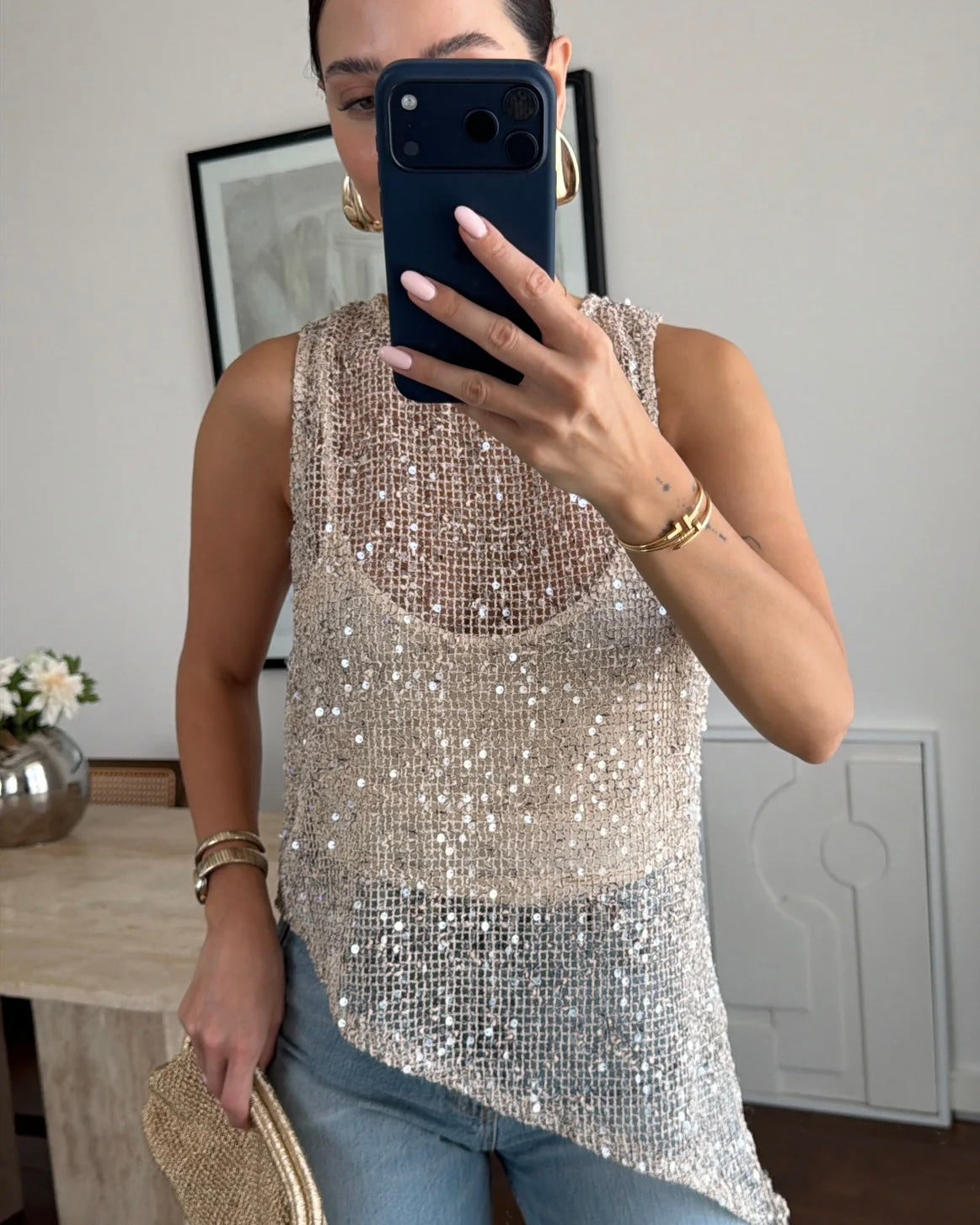 Champagne Sequin Sleeveless Mesh Top | بلوزة شامبين ترتر بدون أكمام بقماش شبك