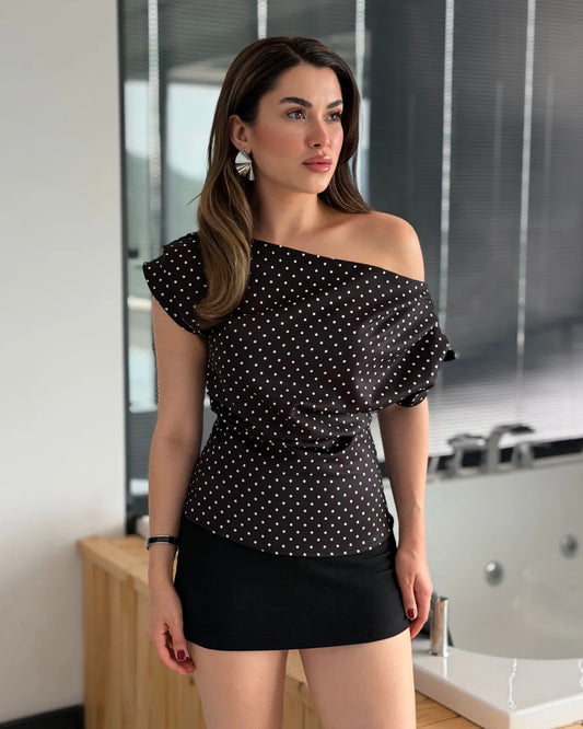 Black Polka Dot Off-Shoulder Top | توب منقط بقصة أوف شولدر