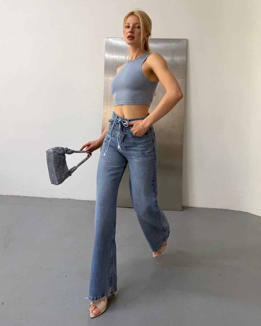 High-Waisted Jeans with Statement Waist Detail | جينز عالي الخصر بتفصيلة خصر مميزة