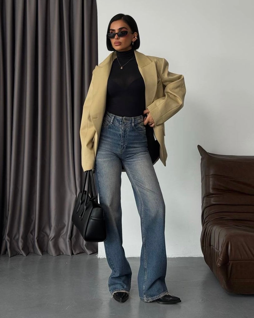 ‏High-Rise Vintage Wash Denim Jeans | جينز بخصر عالٍ