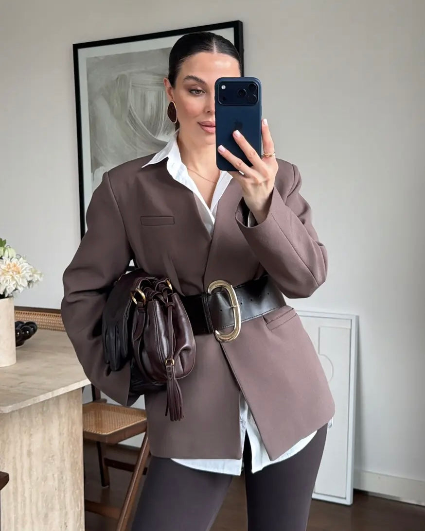 Elegant Black Belted Blazer | بليزر اسود أنيق بحزام خصر عريض