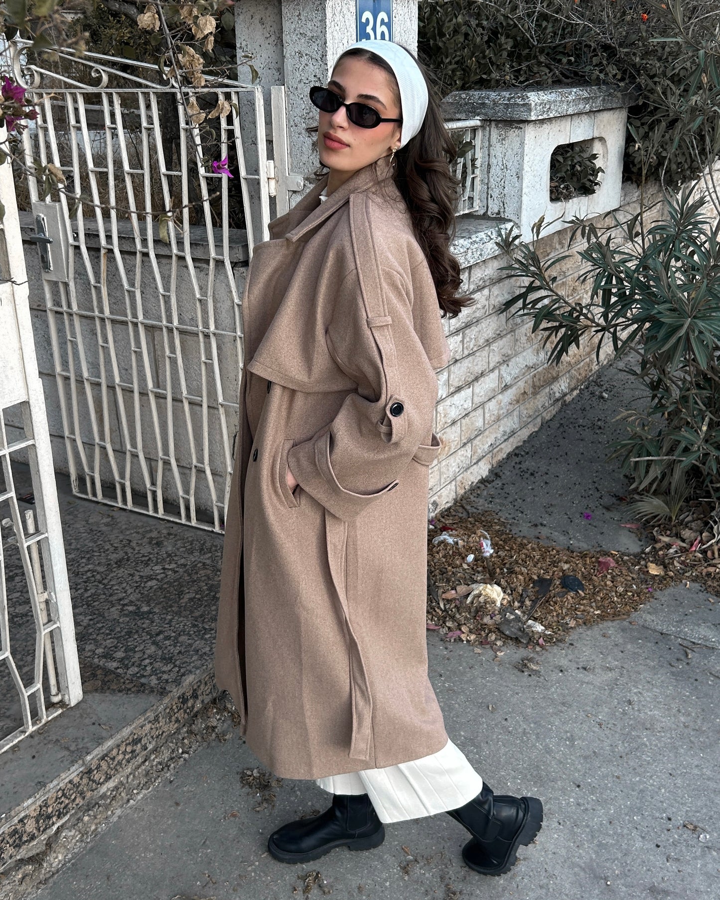 Camel Wool Blend Coat | معطف صوف بخليط عالي الجودة