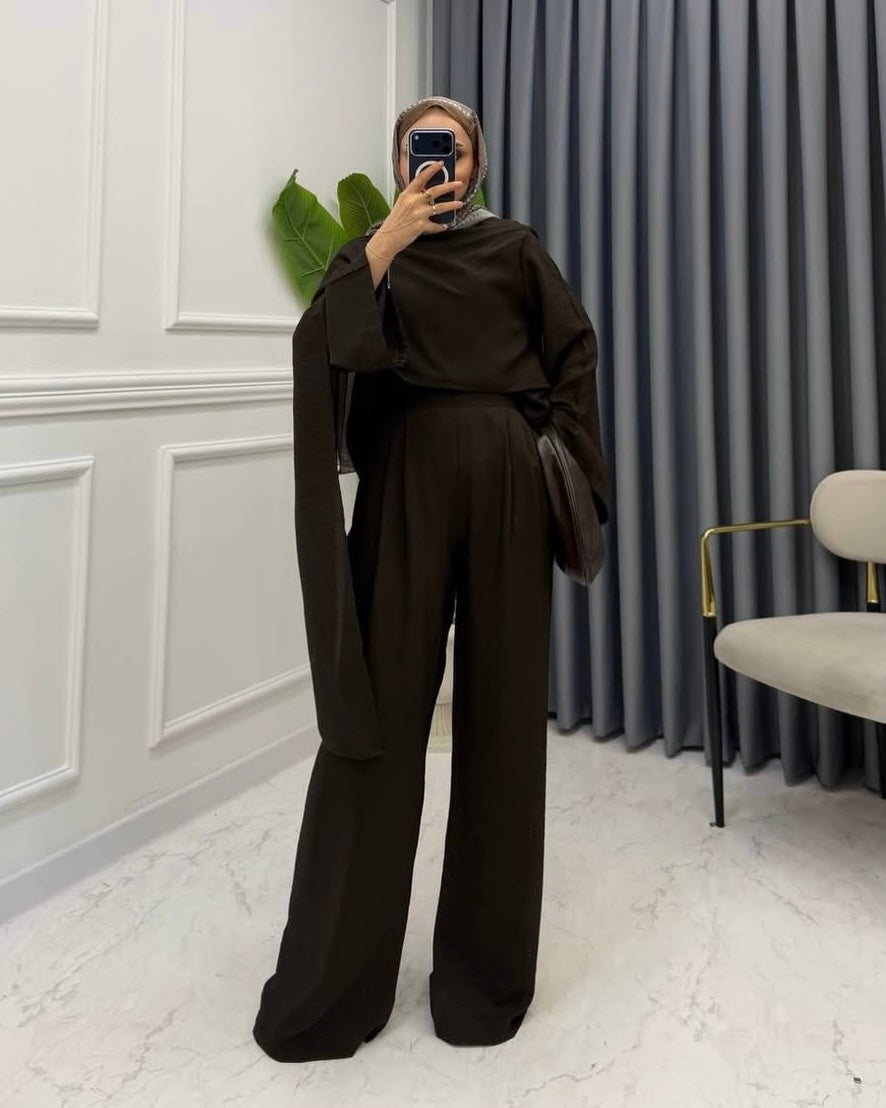 Dark Brown Asymmetrical Layered Cape Top & Wide-Leg Pant Set | طقم مكوّن من بلوزة كيب بطبقات وقصّة غير متماثلة