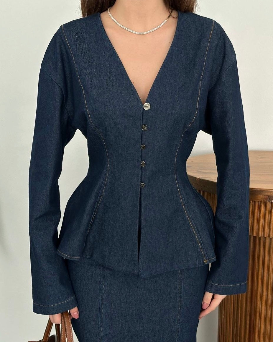Tailored Top with Front Buttons and a Long Skirt | طقم بلوزة مفصلة وتنورة طويلة