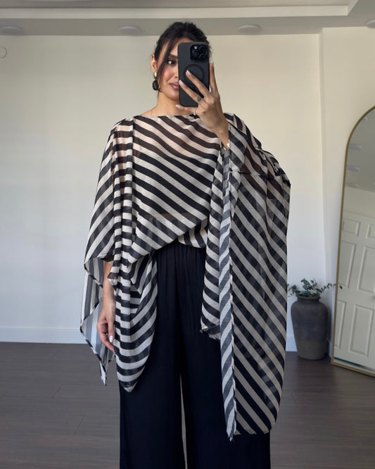 Striped Chiffon Sleeve Flowing Top | بلوزة شيفون بخطوط أسود وبيج بأكمام واسعة