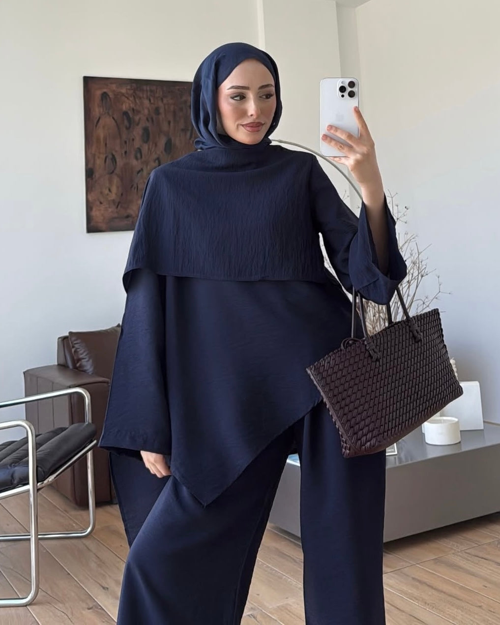 Navy Asymmetrical Layered Cape Top & Wide-Leg Pant Set | طقم مكوّن من بلوزة كيب بطبقات وقصّة غير متماثلة