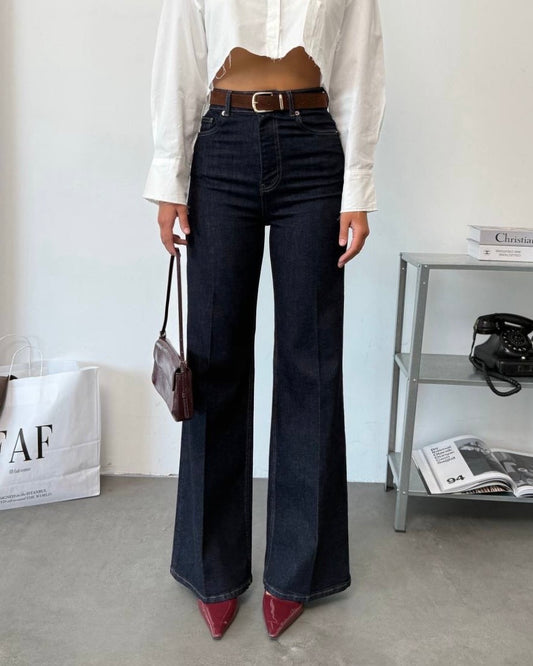 High-Waisted Wide-Leg Denim Jeans with Brown Suede Belt | جينز بخصر عالي  بني وقصة واسعة مع حزام سويد