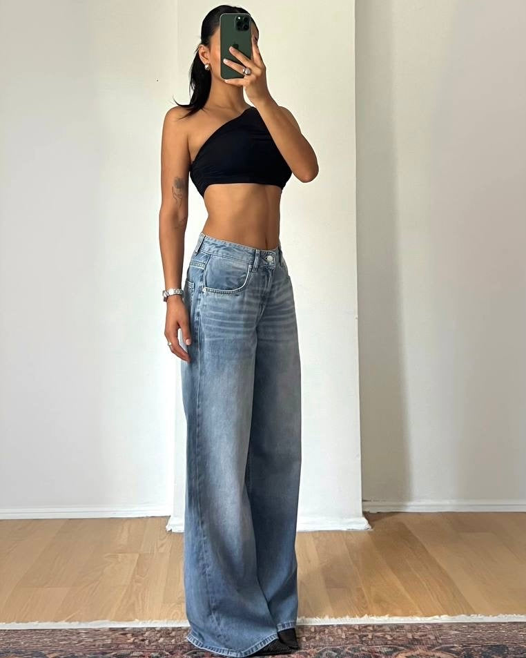 Light Wash Wide-Leg Denim Jeans | جينز أزرق فاتح بقصة واسعة