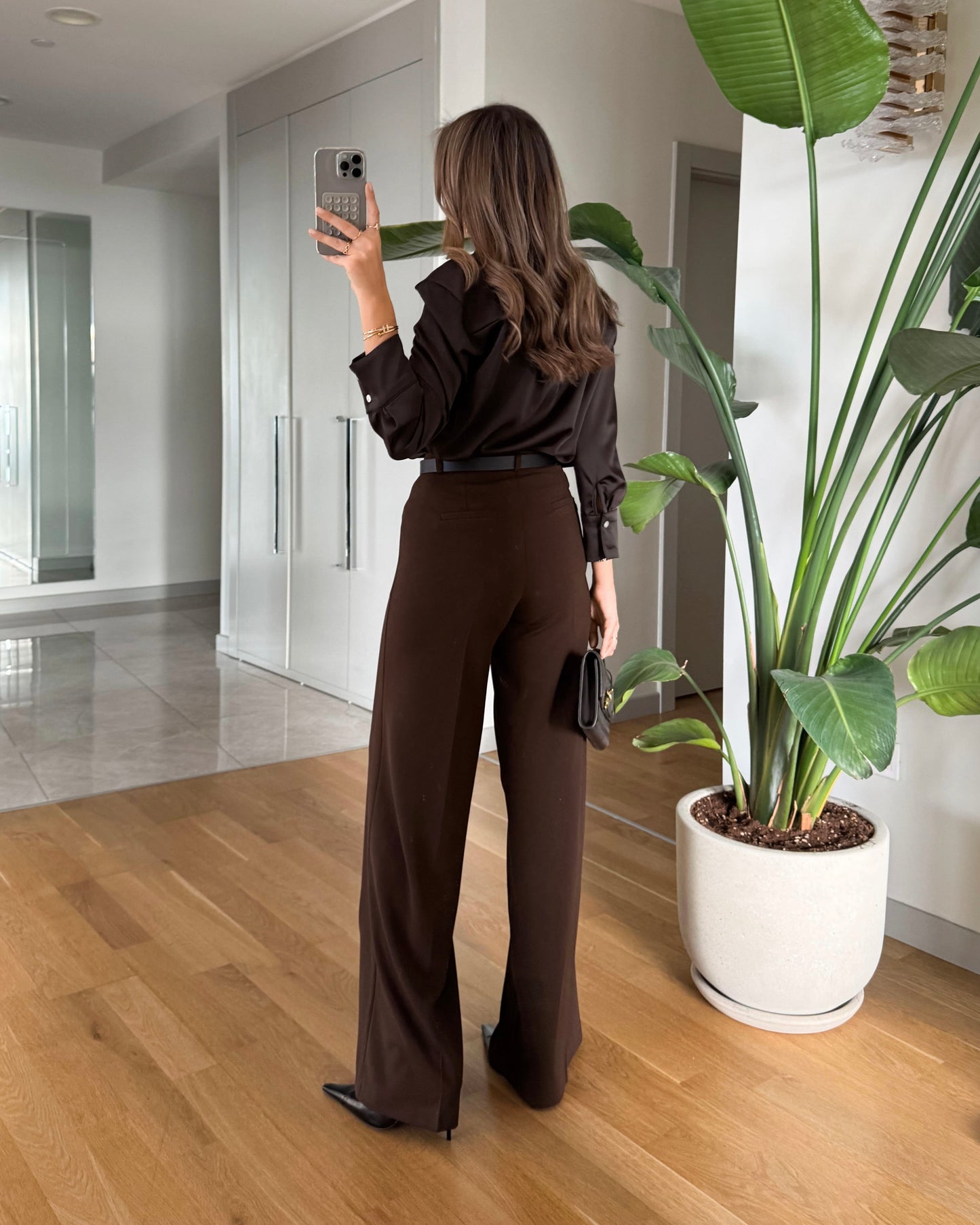Brown High-Waisted Lycra Flare Pants | بنطلون فلاير بني لايكرا بقصة عالية الخصر