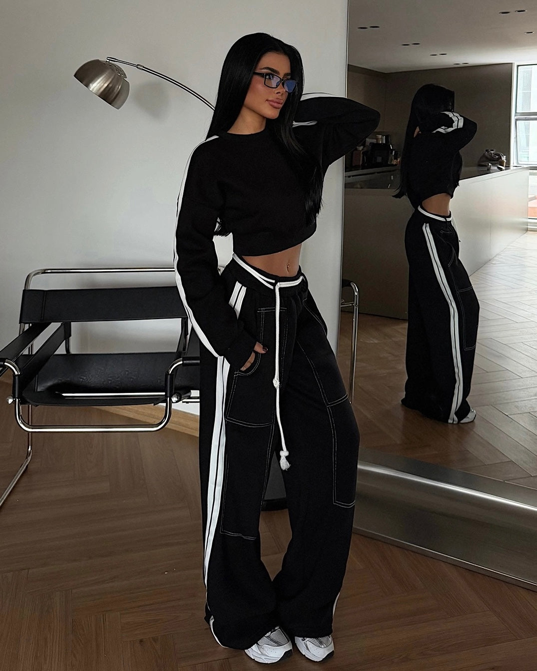 Black Two-Piece Tracksuit Set with Wide-Leg Joggers | طقم اسود ببنطلون واسع ورباط خصر وجيوب أمامية
