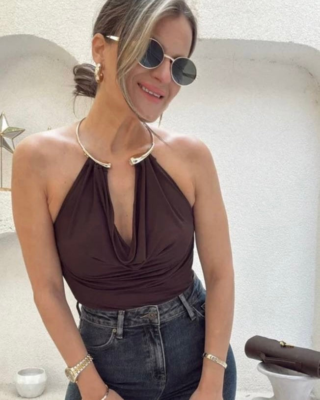 Brown Draped Halter Top|بلوزة هالتر مفتوحة باللون البني