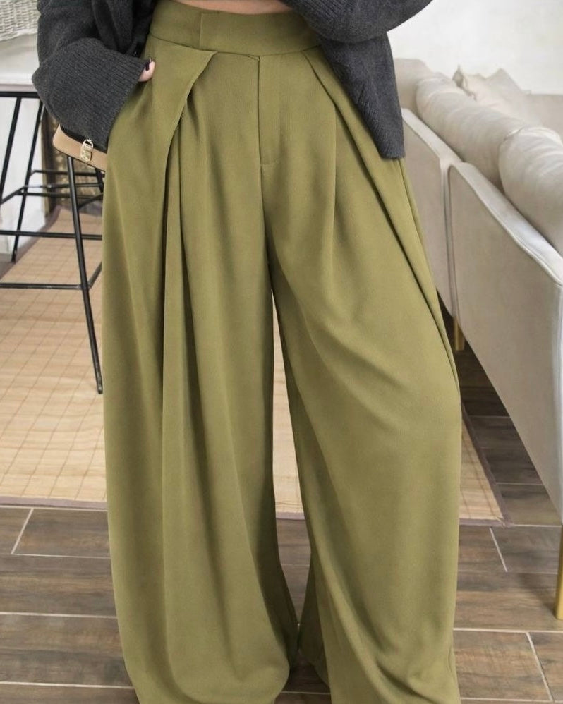 High Waisted Flowy Wide Leg Tailored Pants in Black |  بنطلون واسع بقصّة رسمية أنيقة باللون الاسود