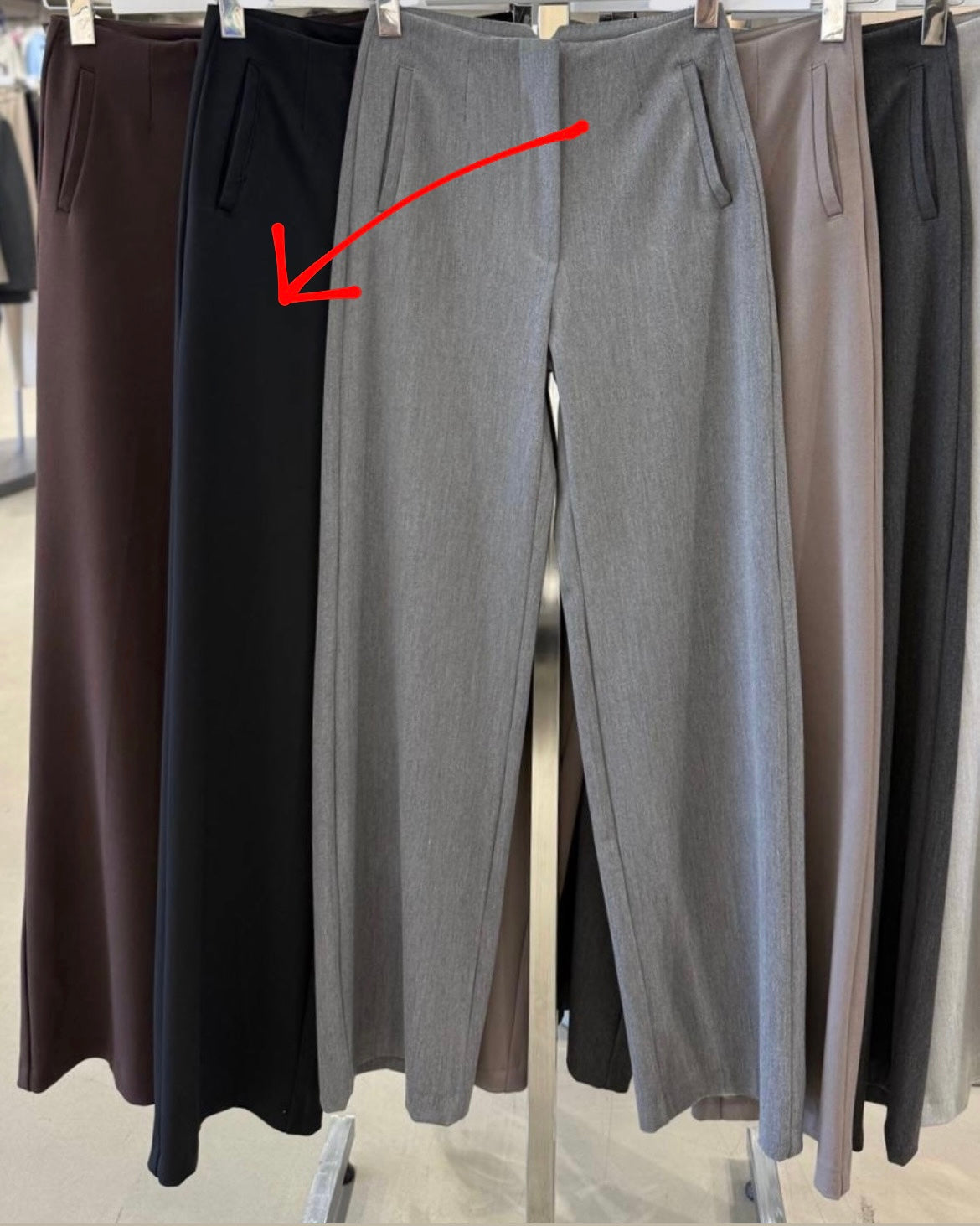 Zara Cut Black Pants | بنطلون قصّة زارا باللون الاسود