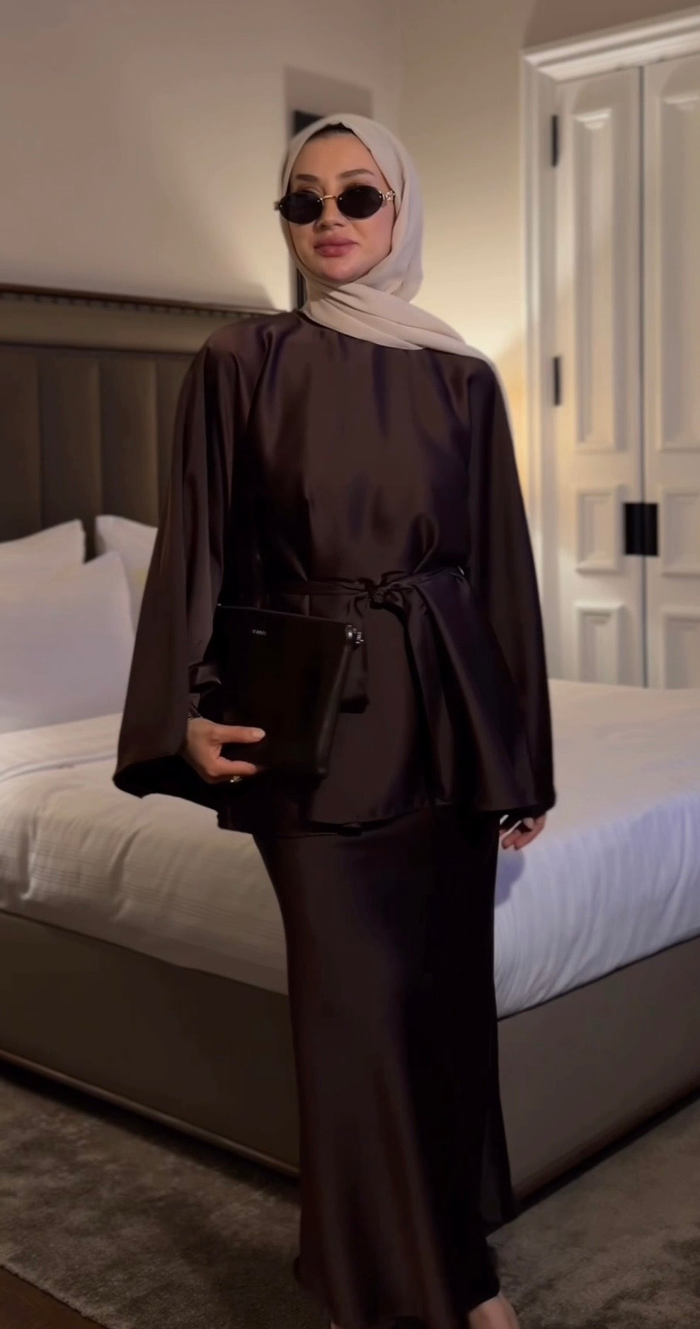 Elegant Chocolate Brown Satin Two-Piece Maxi Skirt Set with Tie Waist | طقم ساتان بني شوكولاتة أنيق بلوزة بربطة خصر وأكمام واسعة مع تنورة ماكسي