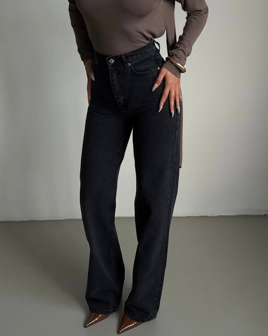 Black Straight Leg High-Waisted Jeans | جينز أسود واسع بخصر عالي