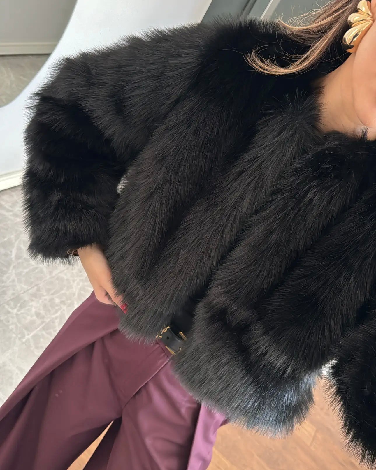 Black Faux Fur Cropped Jacket | جاكيت فرو قصير باللون الاسود