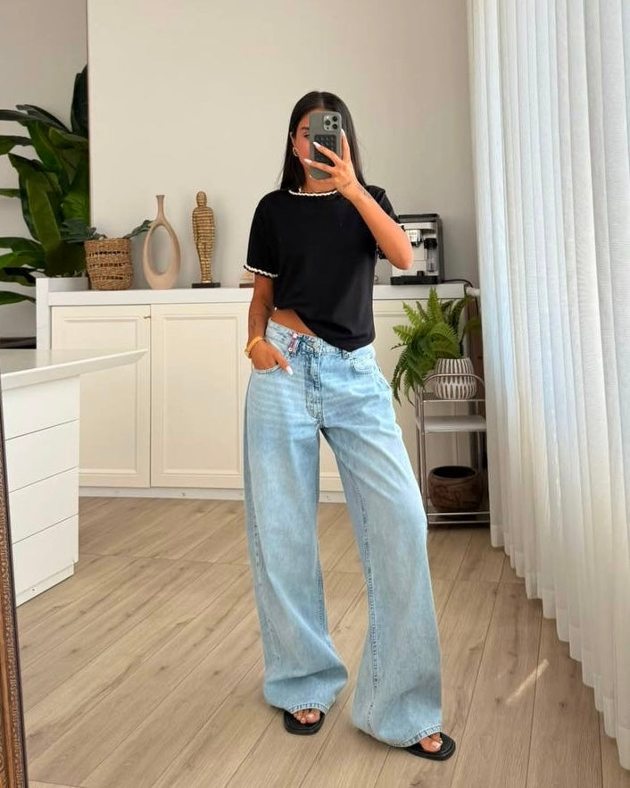 Light Wash High-Waisted Wide-Leg Jeans | جينز فاتح بخصر عالي وقصة واسعة
