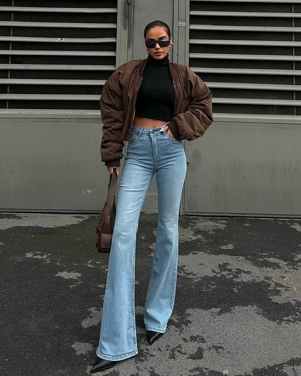 High-Waist Flare Jeans | جينز عالي الخصر