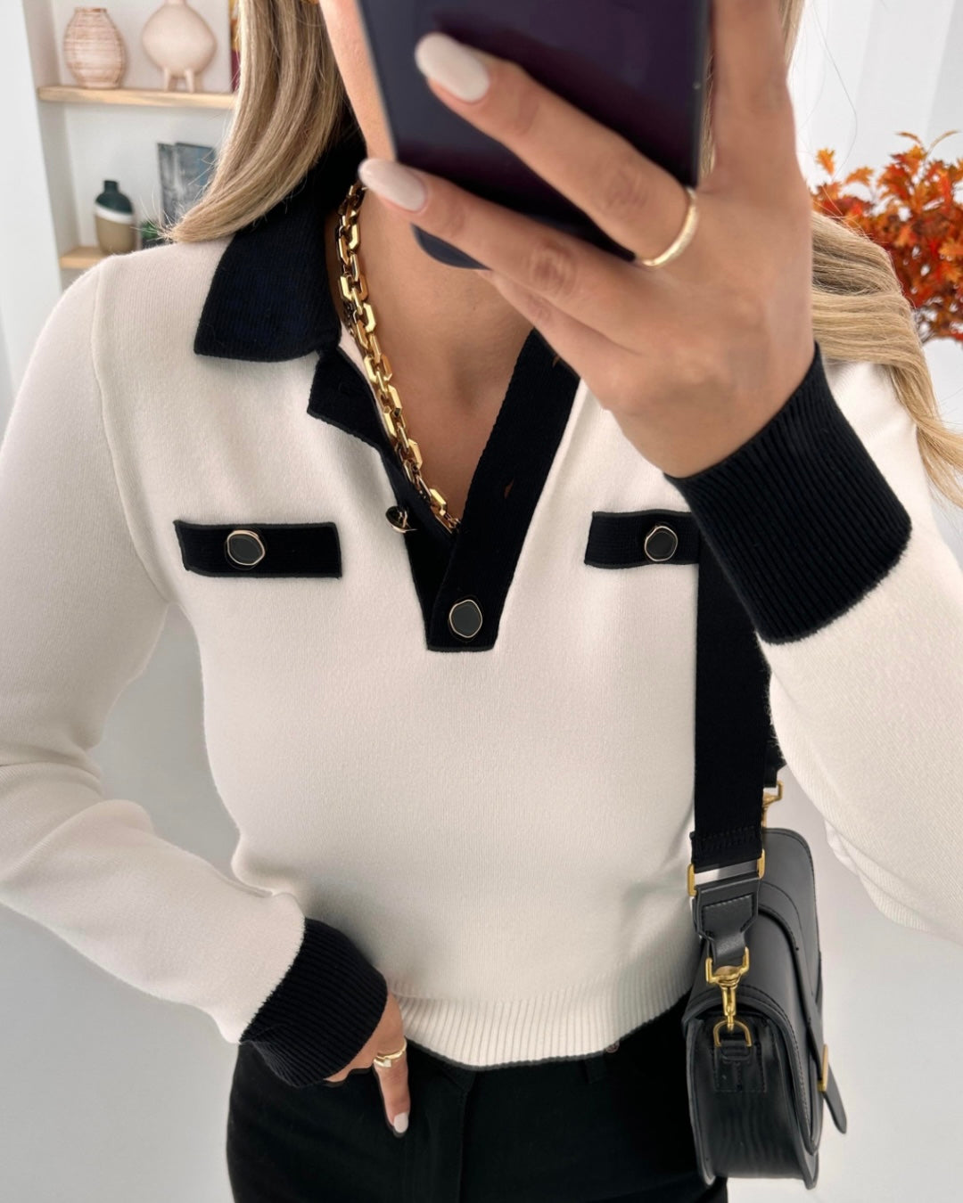 قمة محبوكة بلون مغاير