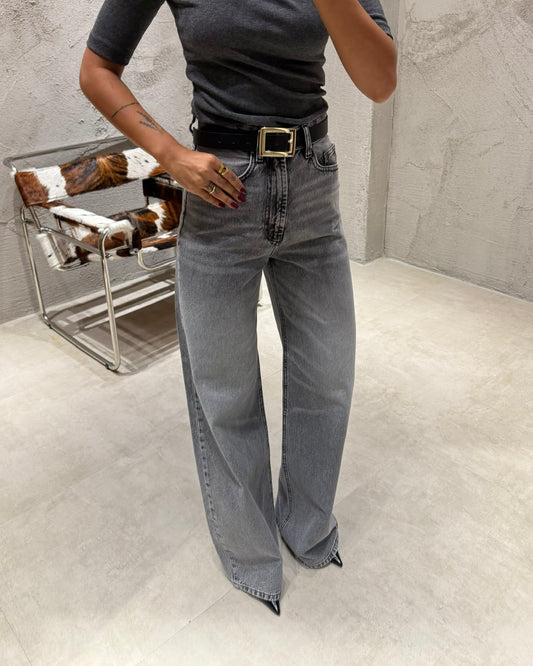 High-Waisted Grey Wash Wide-Leg Denim Jeans | جينز رمادي كاحت بخصر عالي وقصة واسعة