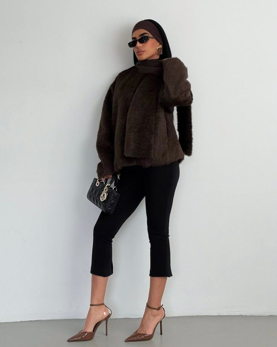 Brown Relaxed Fit Textured Jacket with Matching Scarf | جاكيت بني بقصّة مريحة مع شال مطابق