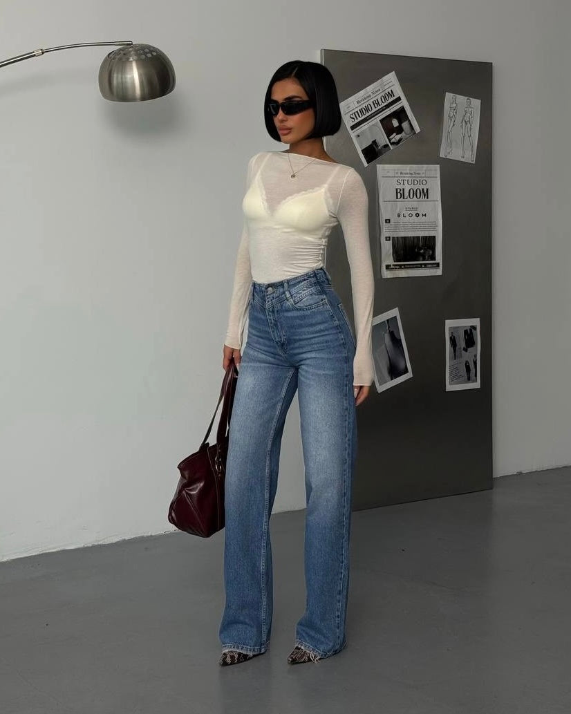 ‏High-Rise Blue Tint Denim Jeans | جينز بخصر عالٍ