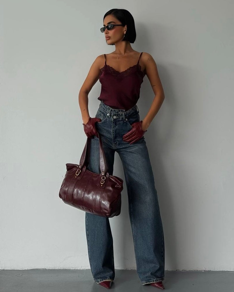 Asymmetrical Retro High-Rise Denim Jeans | جينز دنيم بخصرٍ عالٍ بتصميم غير متماثل